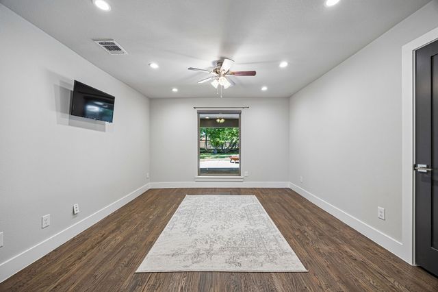 732 Creek Valley Court, Allen, TX 75002