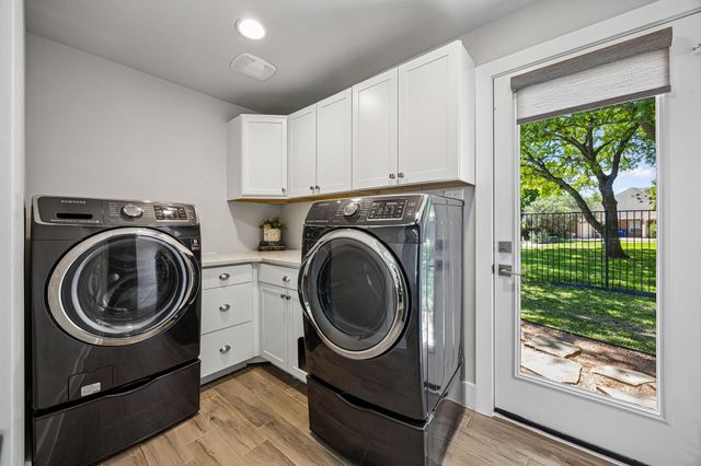 732 Creek Valley Court, Allen, TX 75002