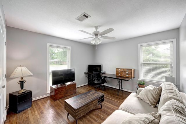 1111 Clovis Road, Houston, TX 77008