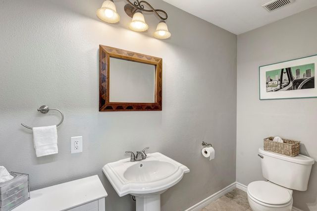 1111 Clovis Road, Houston, TX 77008