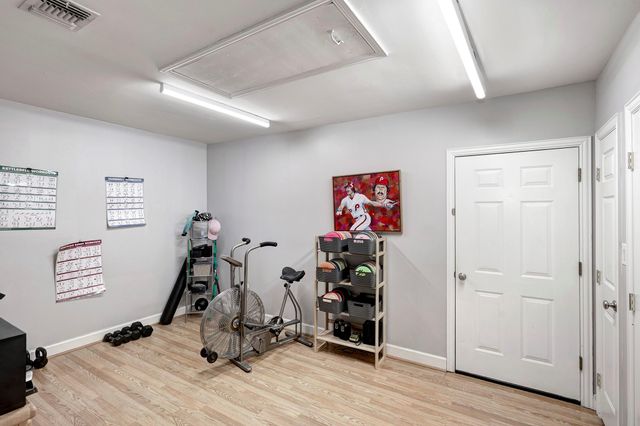 1111 Clovis Road, Houston, TX 77008