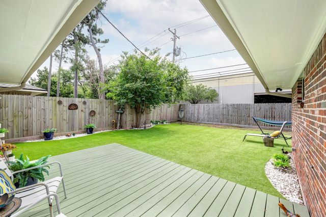 1111 Clovis Road, Houston, TX 77008