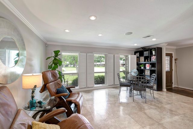 1111 Clovis Road, Houston, TX 77008