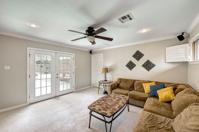 1111 Clovis Road, Houston, TX 77008