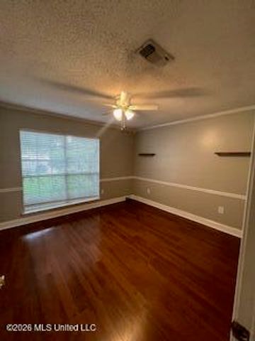 11121 Bayview Lane, Biloxi, MS 39532