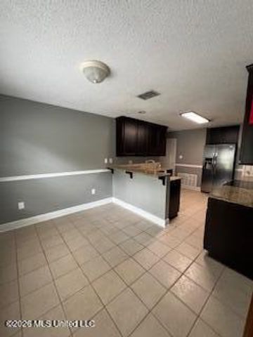11121 Bayview Lane, Biloxi, MS 39532