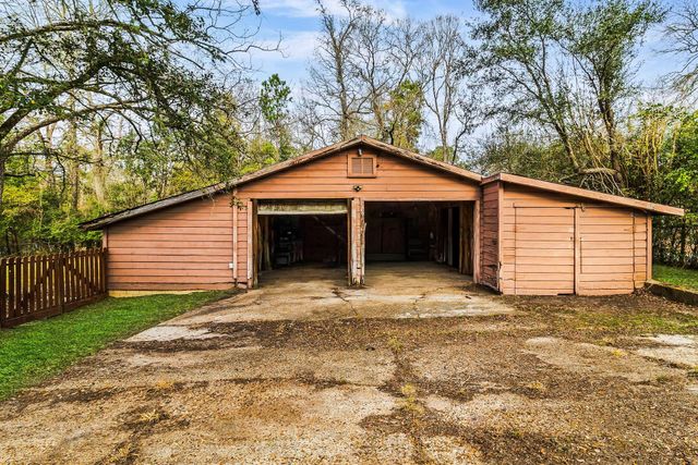 1687 Timberline Drive, Onalaska, TX 77360