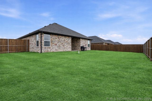 3439 Little John Drive, Durant, OK 74701