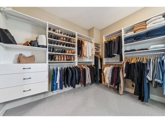 2323 Nw PINNACLE Dr, Portland, OR 97229