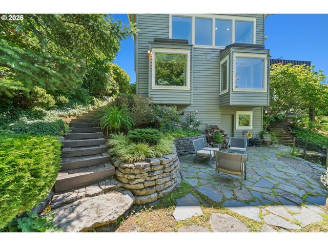 2323 Nw PINNACLE Dr, Portland, OR 97229