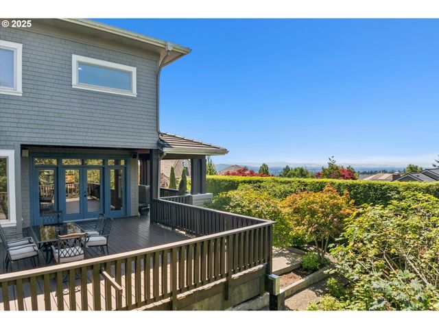 2323 Nw PINNACLE Dr, Portland, OR 97229