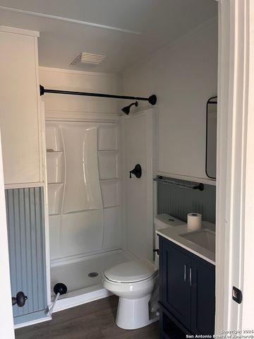 1510 12th, Hondo, TX 78861