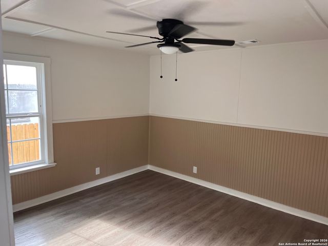 1510 12th, Hondo, TX 78861