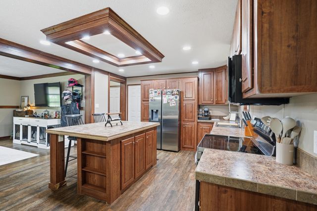 1639 Lake Vernon, Leesville, LA 71446
