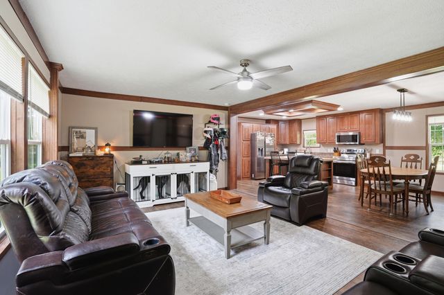 1639 Lake Vernon, Leesville, LA 71446