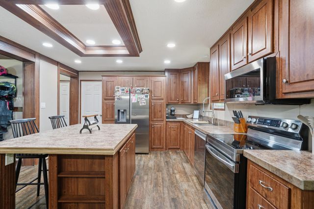 1639 Lake Vernon, Leesville, LA 71446