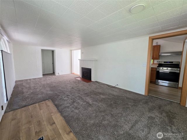 10002 Oak Lane SW, Lakewood, WA 98499