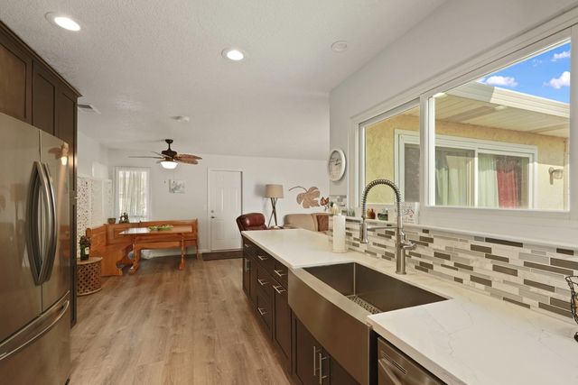 1050 Bradford Cir, Lodi, CA 95240