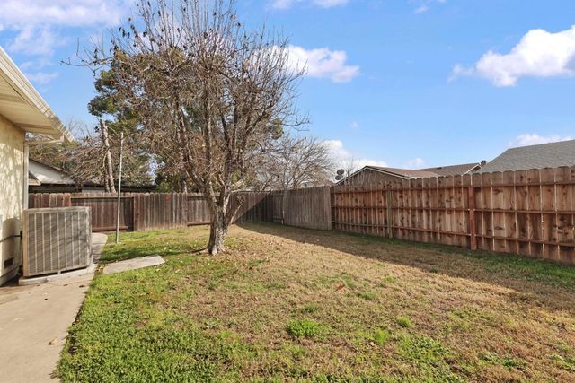 1050 Bradford Cir, Lodi, CA 95240