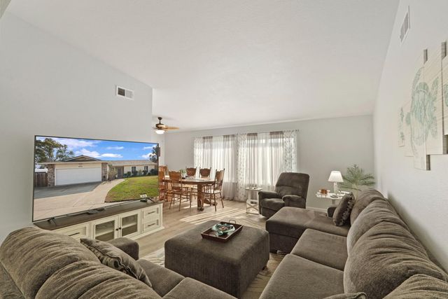 1050 Bradford Cir, Lodi, CA 95240