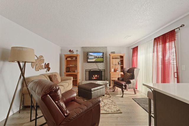 1050 Bradford Cir, Lodi, CA 95240