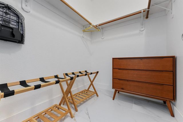 112 Ocean Shore Drive, Crystal Beach, TX 77650