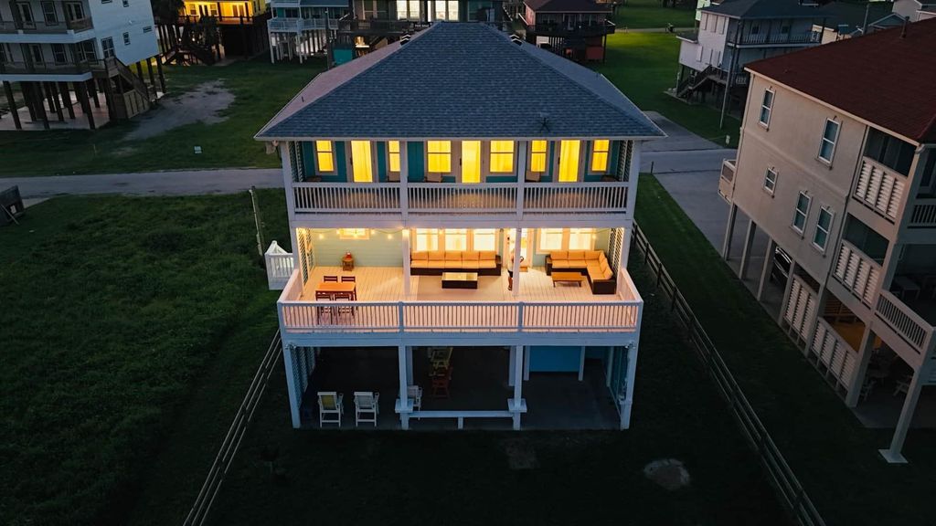 112 Ocean Shore Drive, Crystal Beach, TX 77650