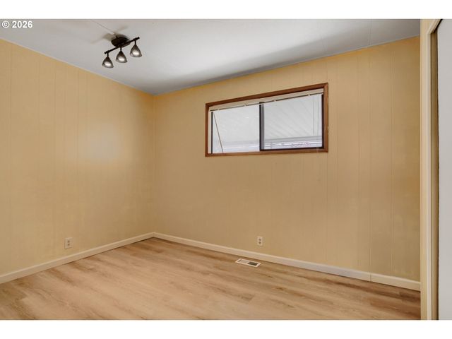 11524 Sw ROYAL VILLA Dr, Tigard, OR 97224