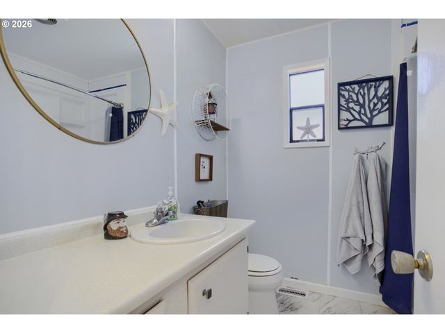 11524 Sw ROYAL VILLA Dr, Tigard, OR 97224