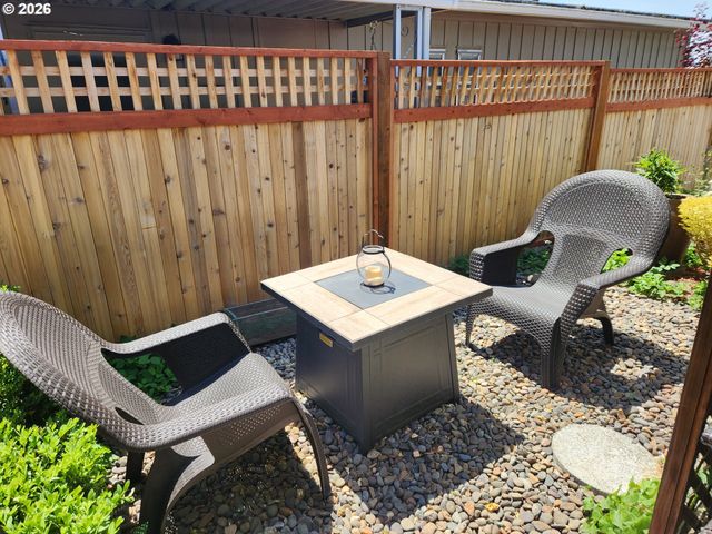 11524 Sw ROYAL VILLA Dr, Tigard, OR 97224