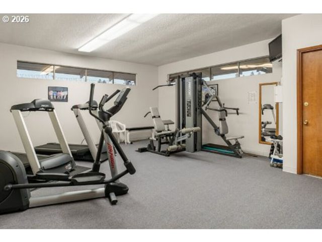 11524 Sw ROYAL VILLA Dr, Tigard, OR 97224