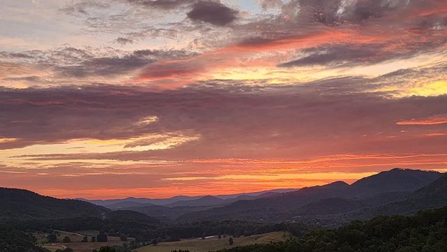 299 Bethabara View, Hayesville, NC 28904