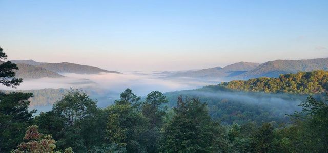 299 Bethabara View, Hayesville, NC 28904