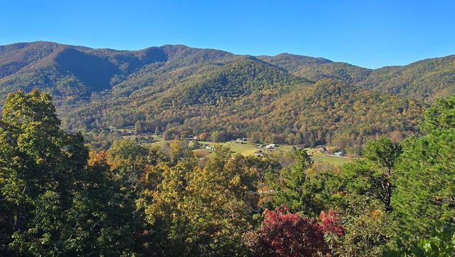 299 Bethabara View, Hayesville, NC 28904