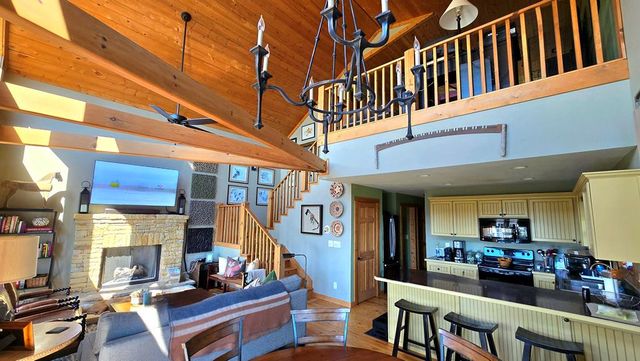 299 Bethabara View, Hayesville, NC 28904