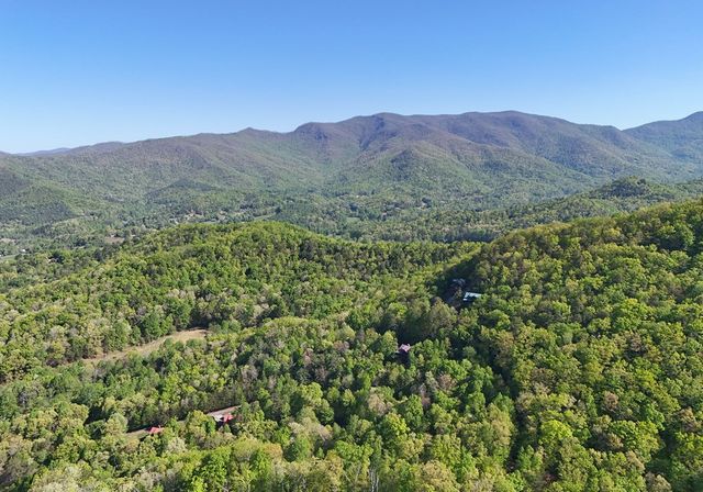 299 Bethabara View, Hayesville, NC 28904