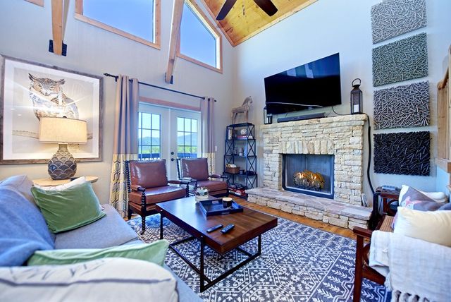 299 Bethabara View, Hayesville, NC 28904