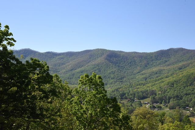 299 Bethabara View, Hayesville, NC 28904