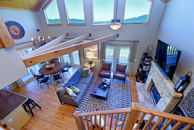 299 Bethabara View, Hayesville, NC 28904
