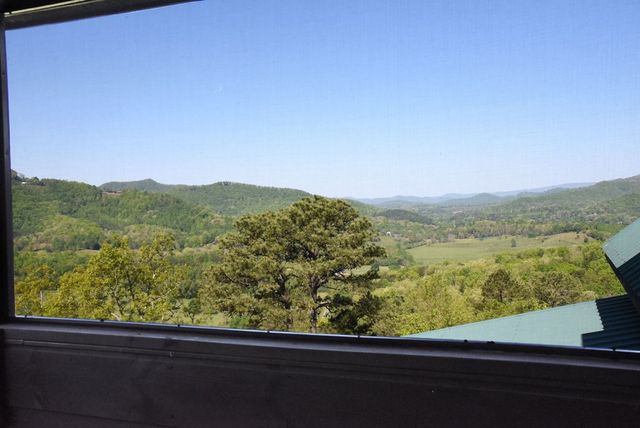 299 Bethabara View, Hayesville, NC 28904