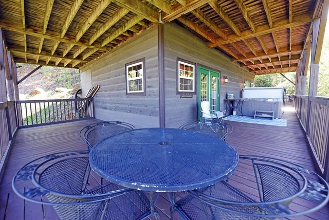 299 Bethabara View, Hayesville, NC 28904