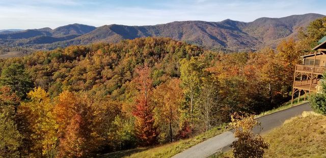 299 Bethabara View, Hayesville, NC 28904