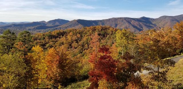 299 Bethabara View, Hayesville, NC 28904