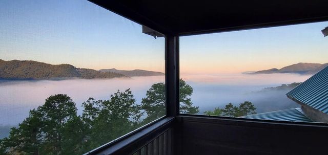 299 Bethabara View, Hayesville, NC 28904