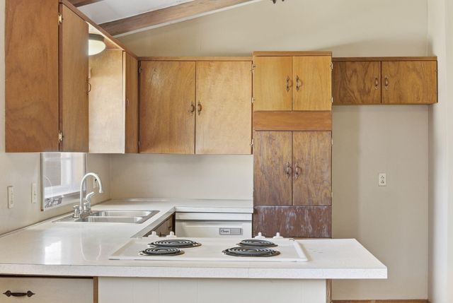 2314 S Farm Road 123, Springfield, MO 65807