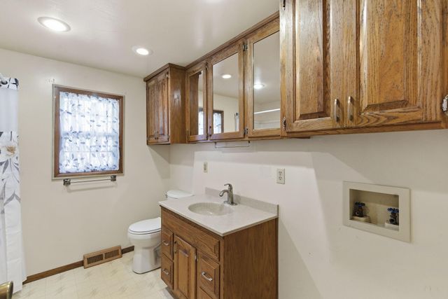 2314 S Farm Road 123, Springfield, MO 65807