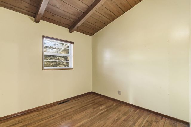 2314 S Farm Road 123, Springfield, MO 65807