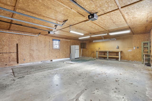 2314 S Farm Road 123, Springfield, MO 65807