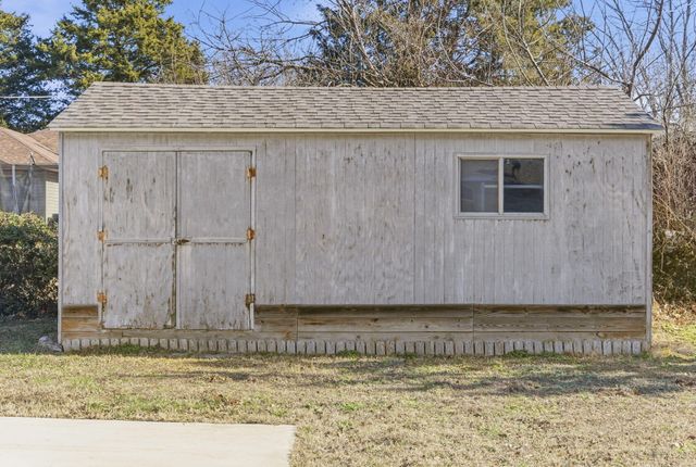 2314 S Farm Road 123, Springfield, MO 65807