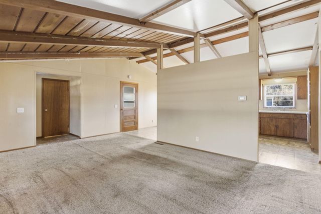 2314 S Farm Road 123, Springfield, MO 65807